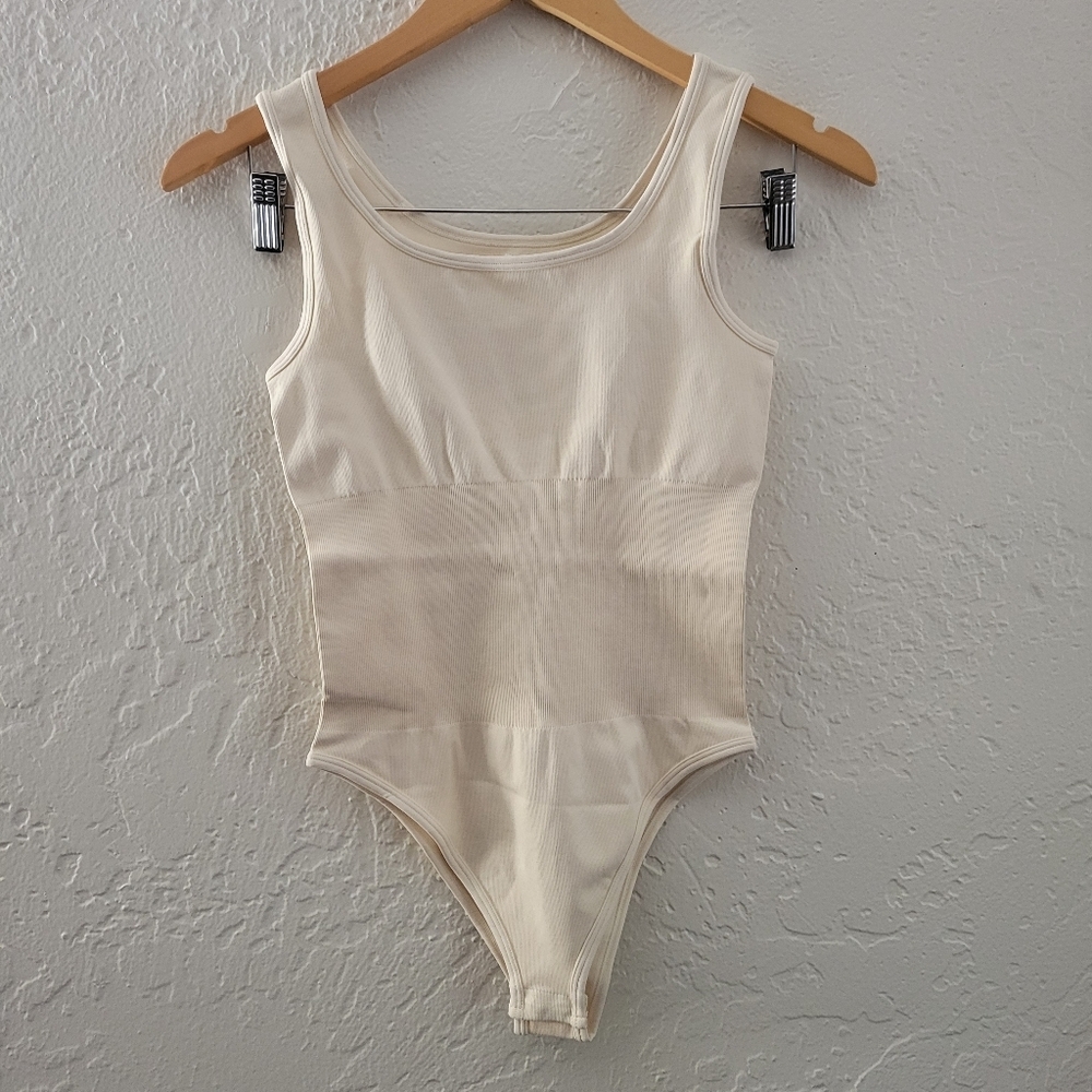 OQQ Bodysuit Size Small
